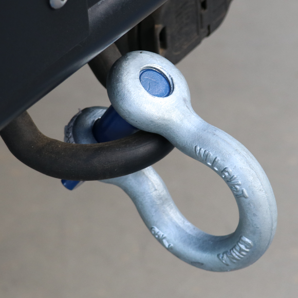 Galvanized Finish 5/16" Forged Screw-In Anchor Shackle Set: Heavy-Duty and Versatile Anchoring Solution