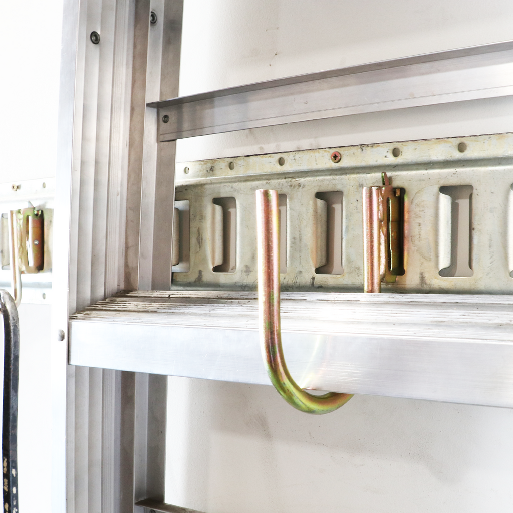 E-Track Shelving Kit